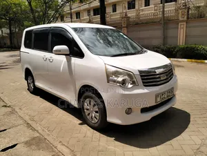 Toyota Noah 2013 White