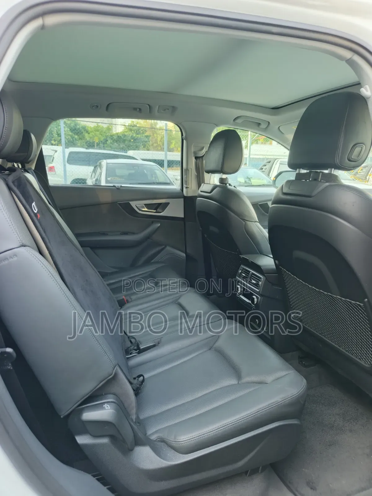 Audi Q7 45 SE Premium AWD quattro 2019 White 