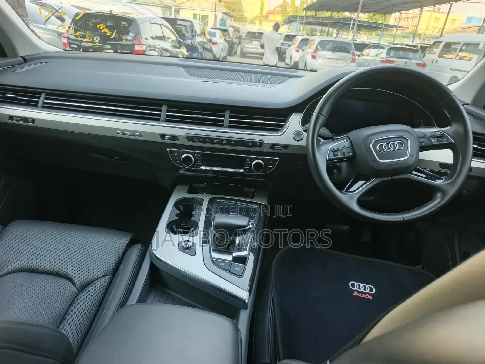 Audi Q7 45 SE Premium AWD quattro 2019 White 