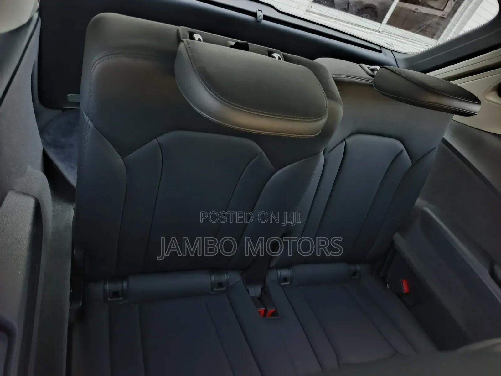 Audi Q7 45 SE Premium AWD quattro 2019 White 