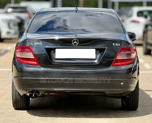 Mercedes-Benz C180 2010 Black