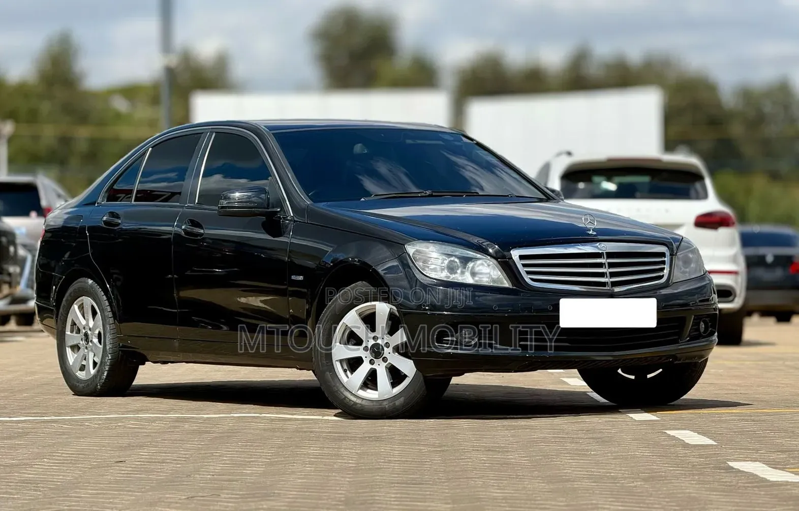 Mercedes-Benz C180 2010 Black