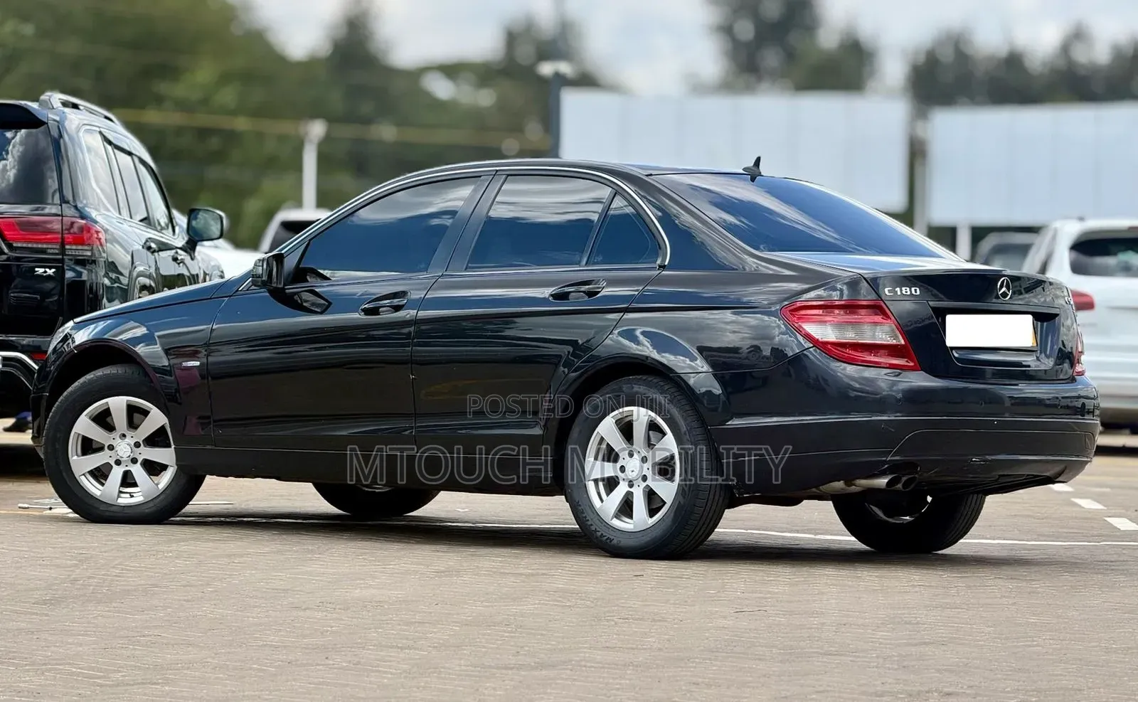 Mercedes-Benz C180 2010 Black
