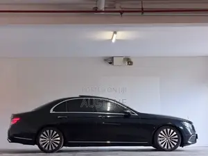 Mercedes-Benz E400 2018 Black