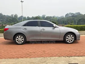 Toyota Mark X 2012 Gray