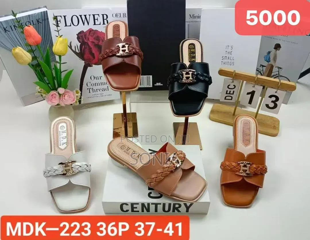 Ladies Flat Shoes