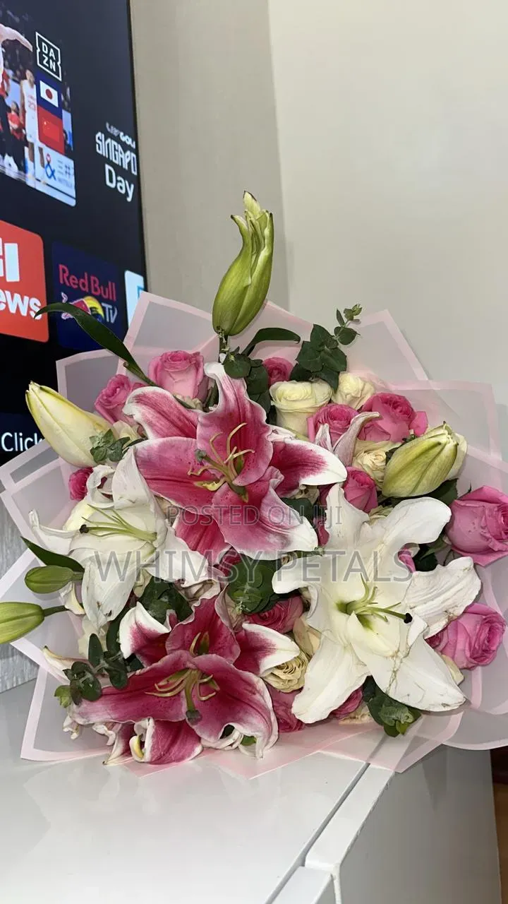 Fresh Lily- Rose Bouquet
