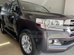 Toyota Land Cruiser 2019 Gray