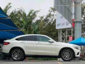 Mercedes-Benz GLC-Class 2019 White