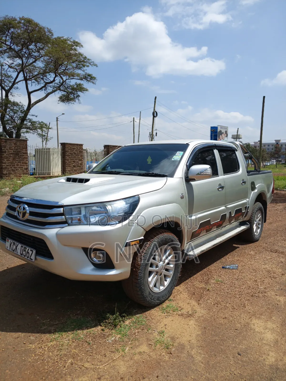 Toyota Hilux 2011 Beige