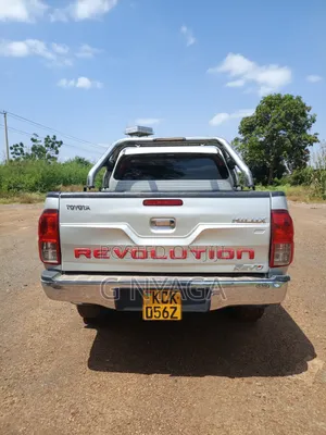 Toyota Hilux 2011 Beige