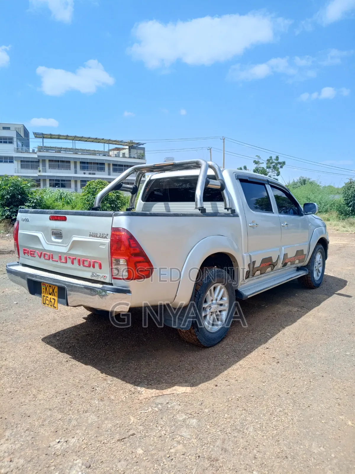 Toyota Hilux 2011 Beige