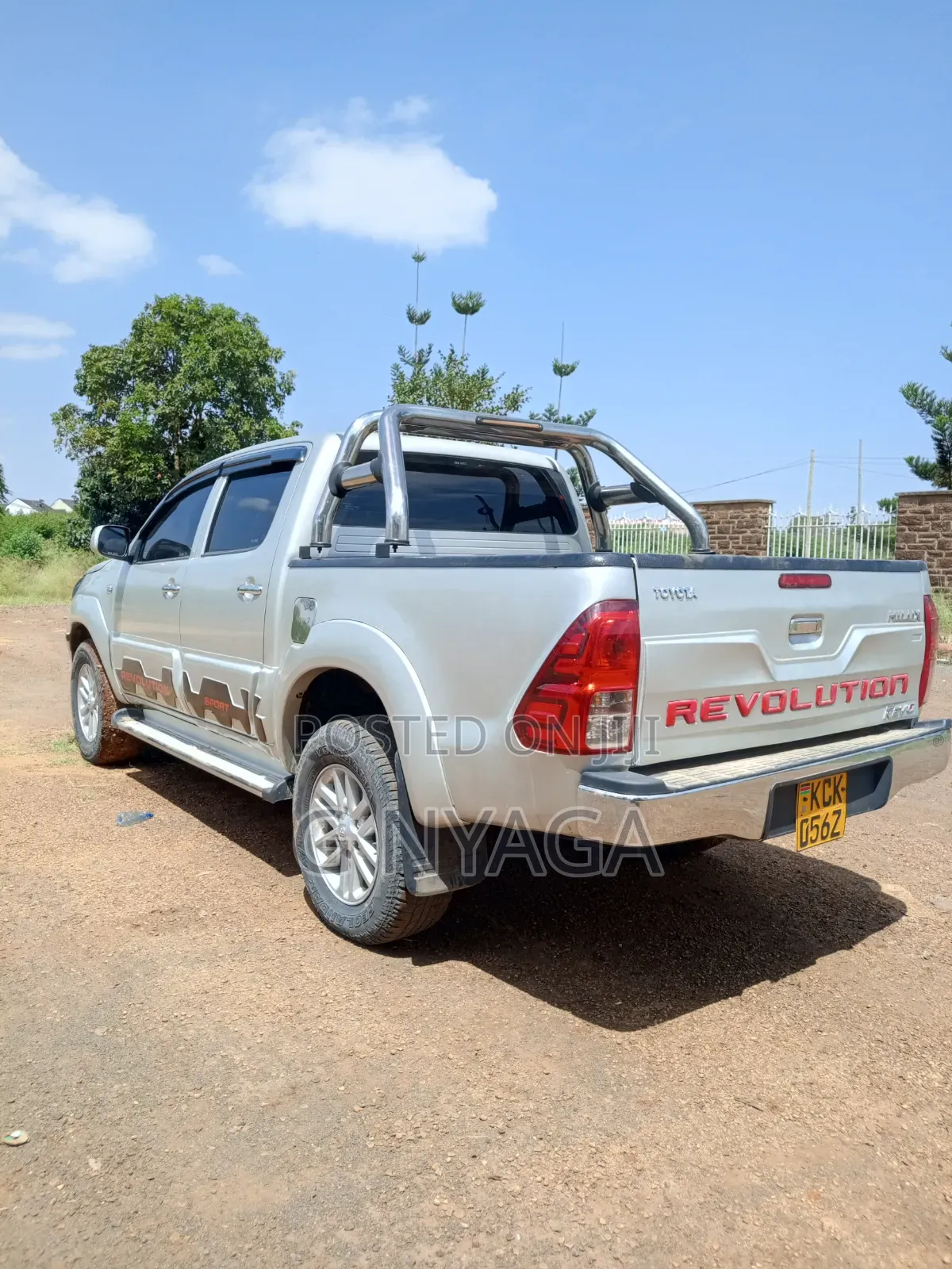 Toyota Hilux 2011 Beige