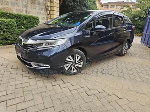 Honda Fit Shuttle 2019 Blue