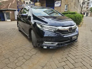 Honda Fit Shuttle 2019 Blue