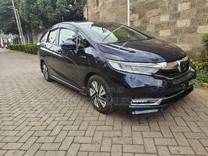 Honda Fit Shuttle 2019 Blue