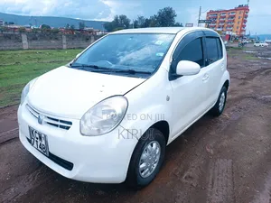 Toyota Passo 2013 White