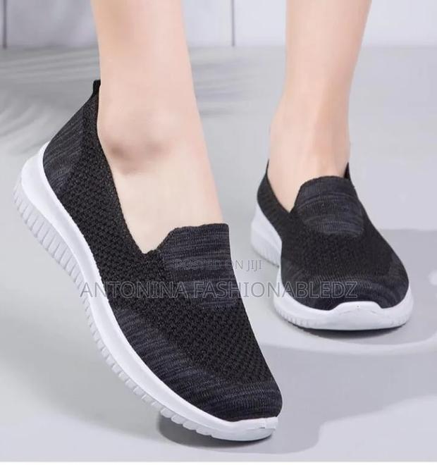 Breathable Comfortable Ladies Shoes