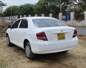 Toyota Axio 2010 Off white