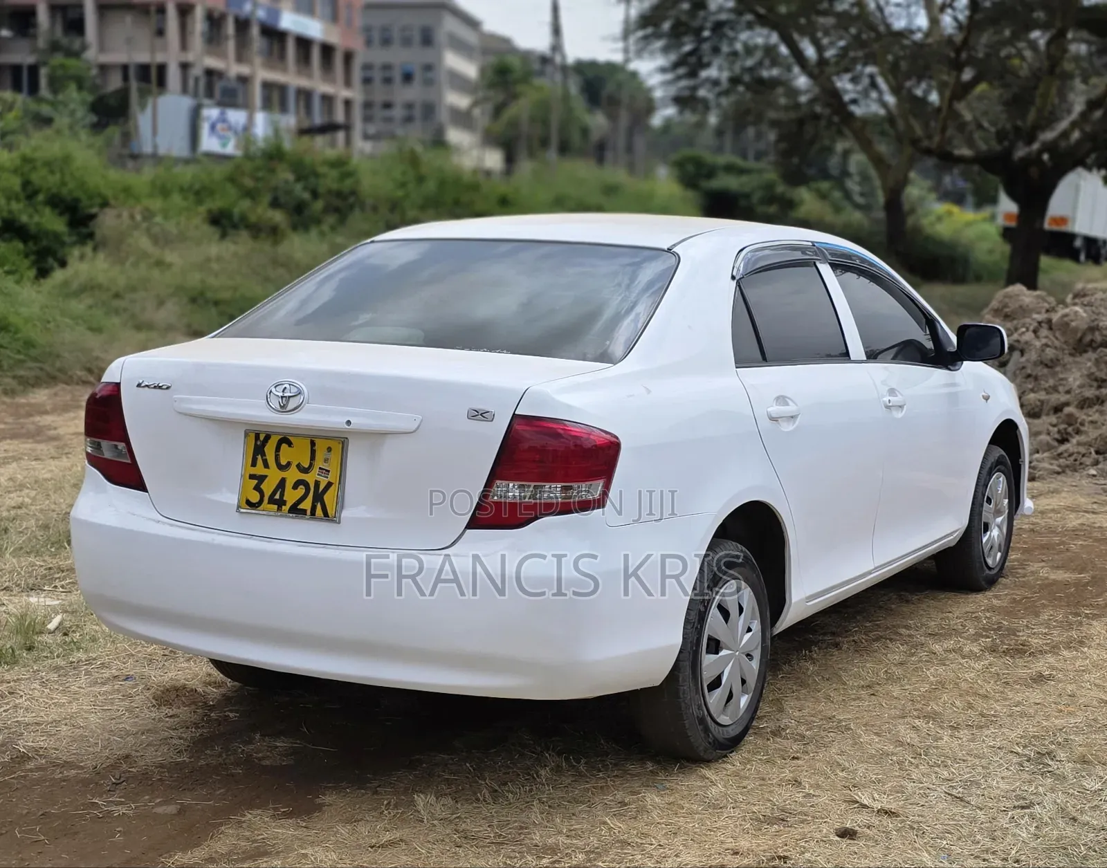Toyota Axio 2010 Off white