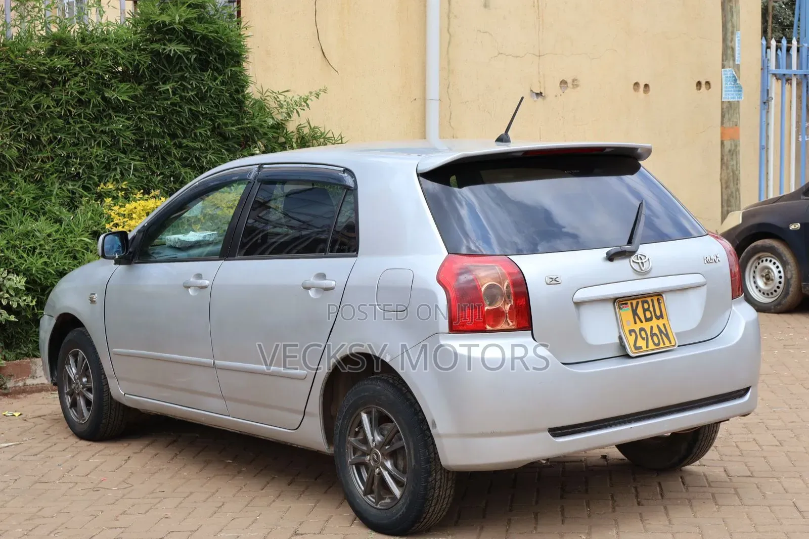 Toyota Corolla RunX 2006 Silver