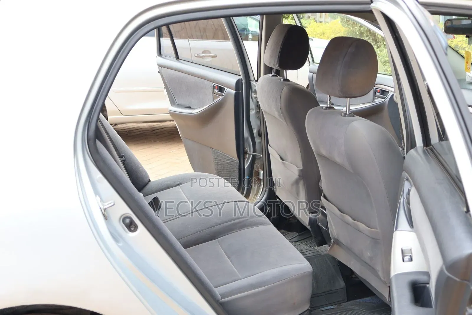Toyota Corolla RunX 2006 Silver