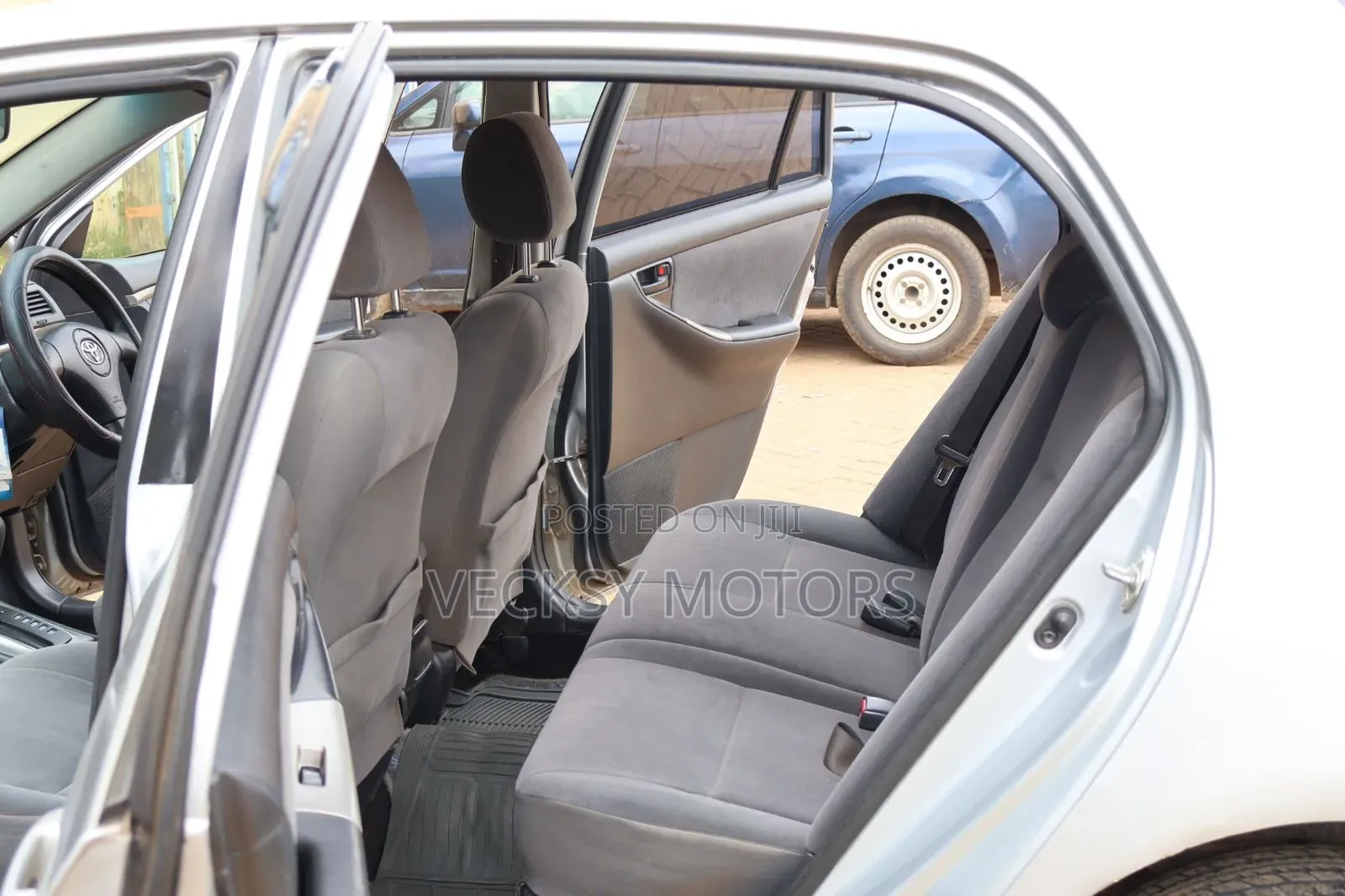 Toyota Corolla RunX 2006 Silver