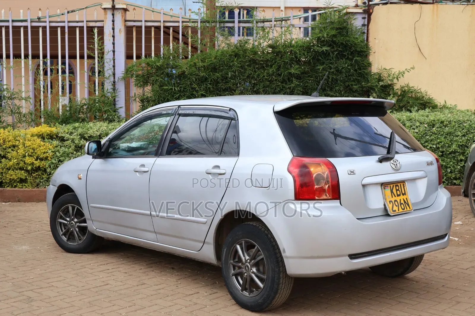 Toyota Corolla RunX 2006 Silver