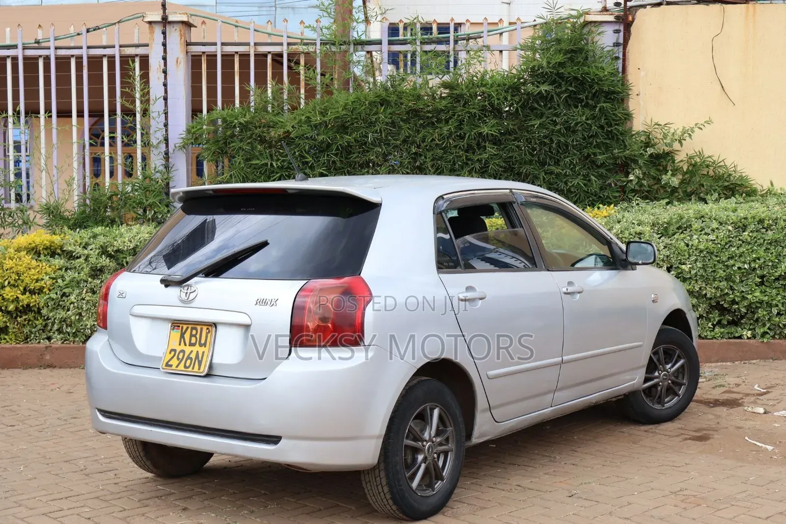 Toyota Corolla RunX 2006 Silver