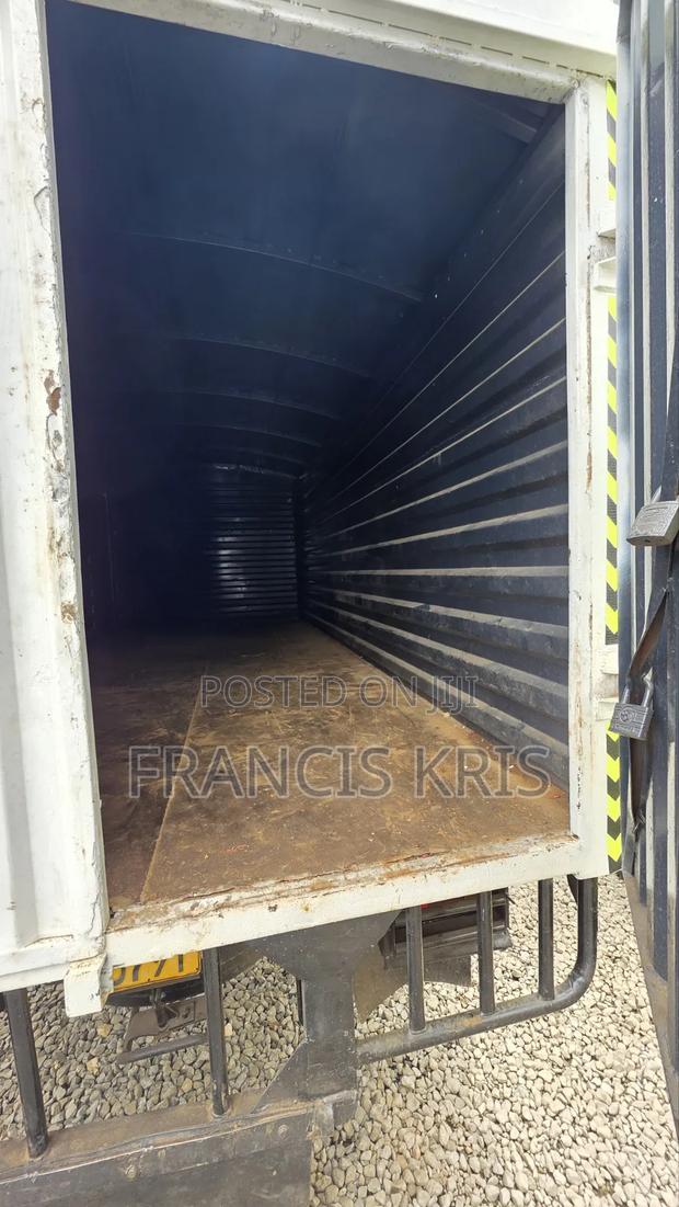 Isuzu Lorry NPR - thumbnail 4