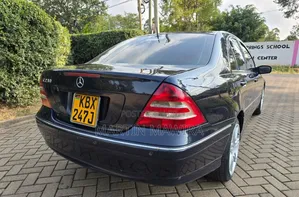 Mercedes-Benz C250 2006 Black