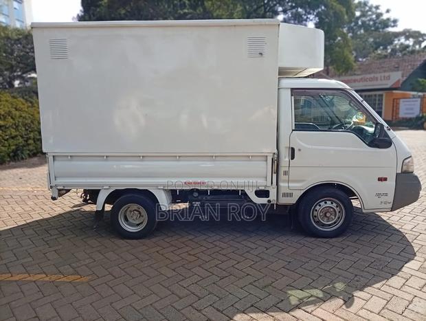 Nissan Vannete - thumbnail 5