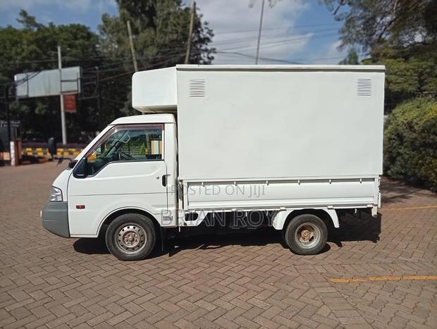 Nissan Vannete - thumbnail 8