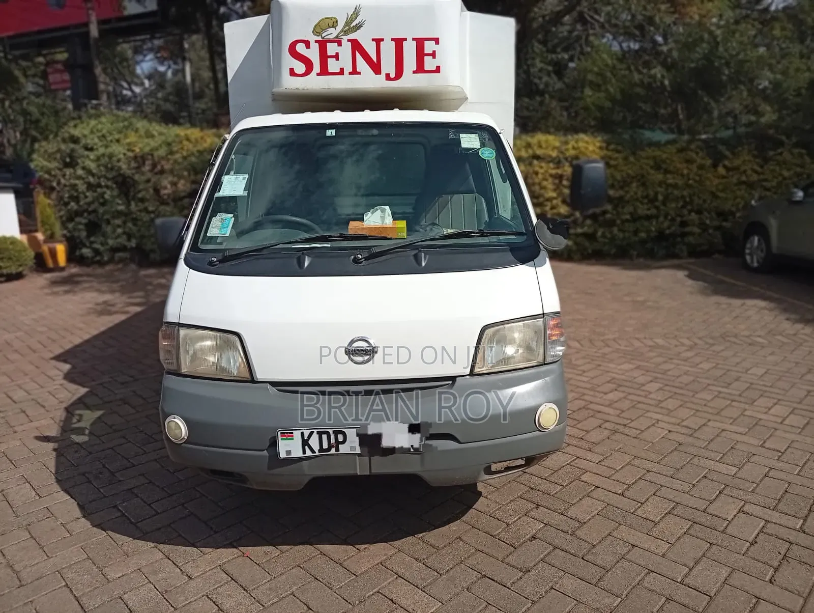 Nissan Vannete