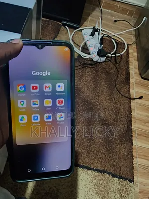 Tecno Spark 8C 64 GB Blue
