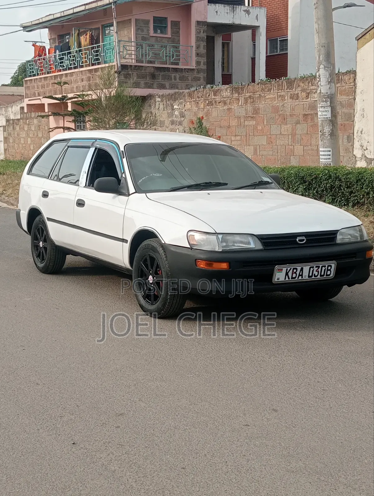 Toyota Corolla 2001 White