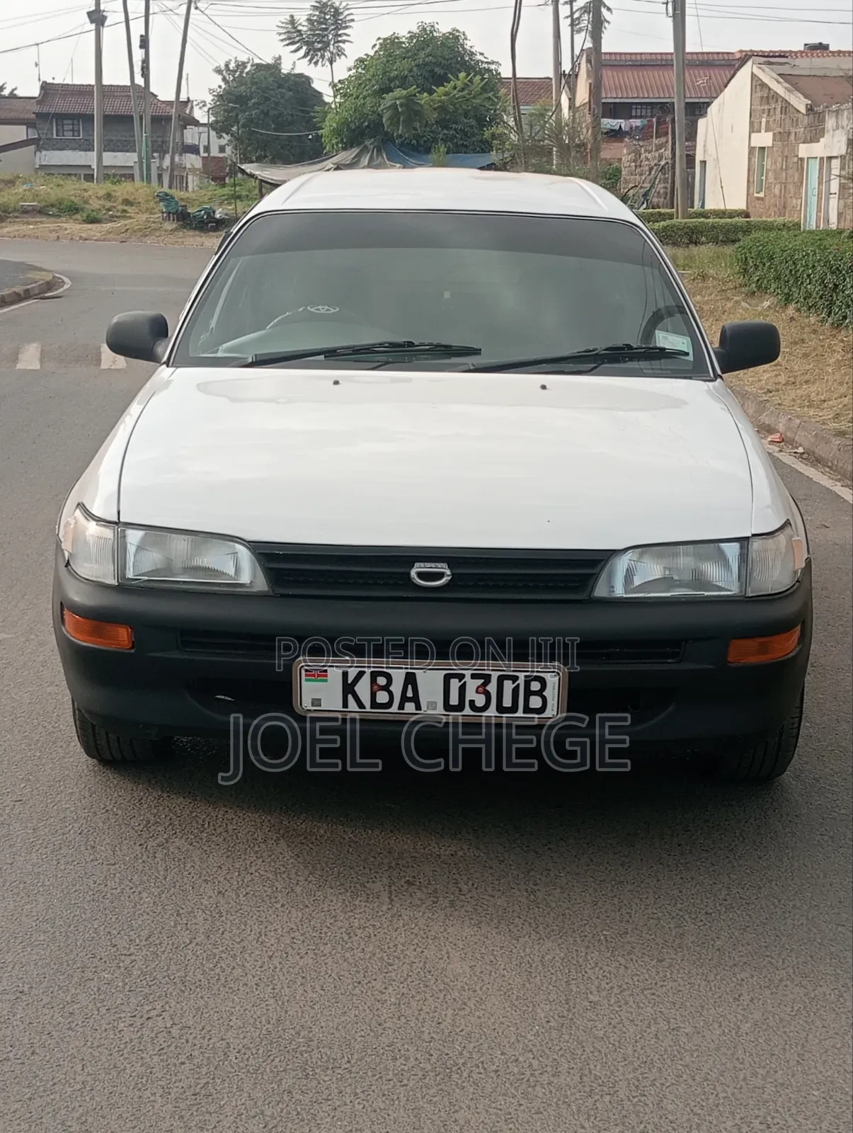 Toyota Corolla 2001 White