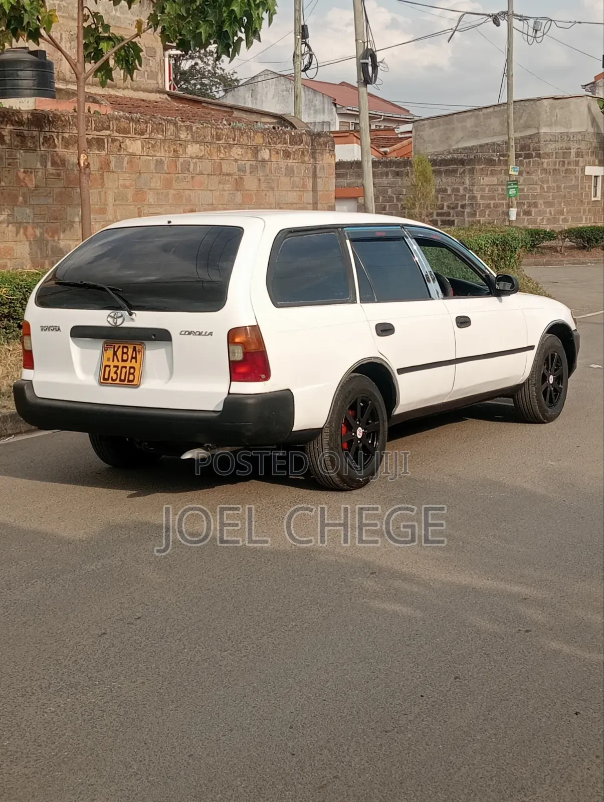 Toyota Corolla 2001 White