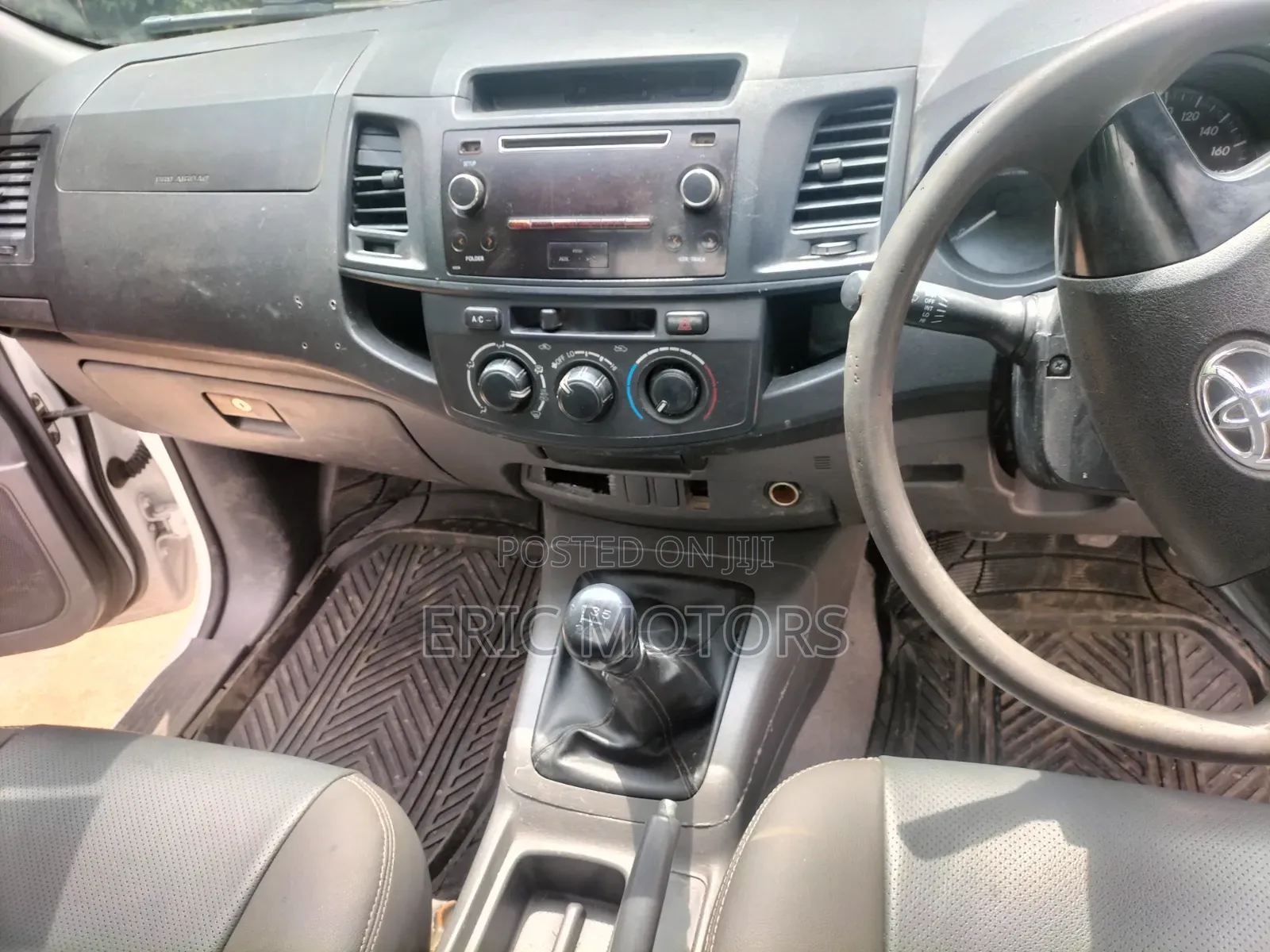 Toyota Hilux 2014 White