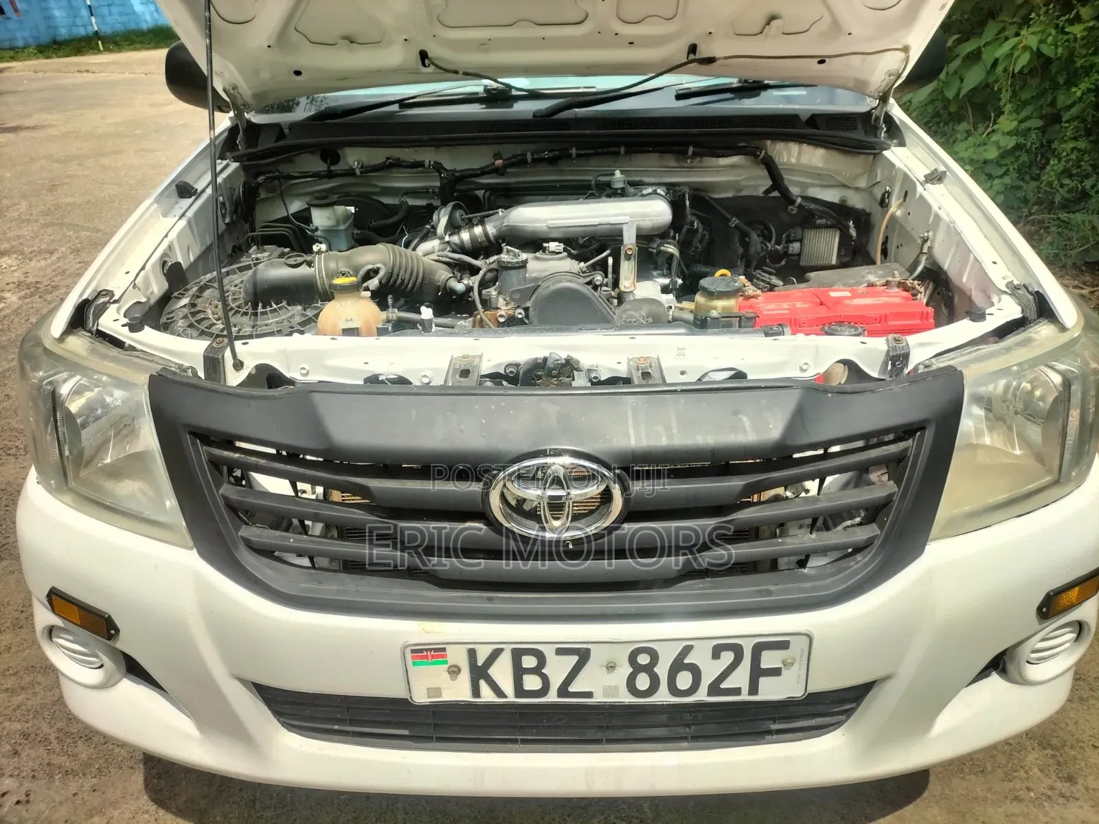 Toyota Hilux 2014 White