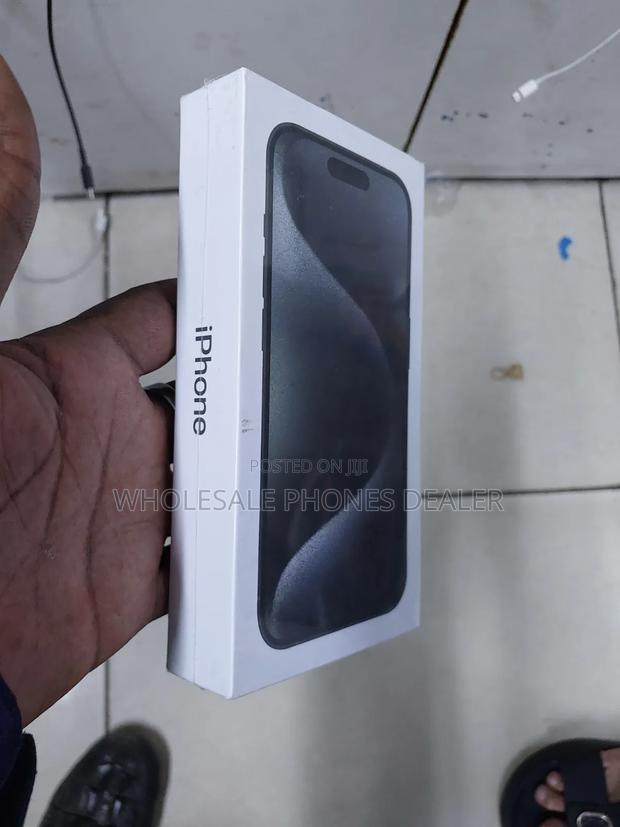 Apple iPhone 15 Pro 256 GB Black - thumbnail 2