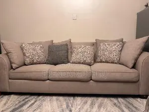 Living Room Seats