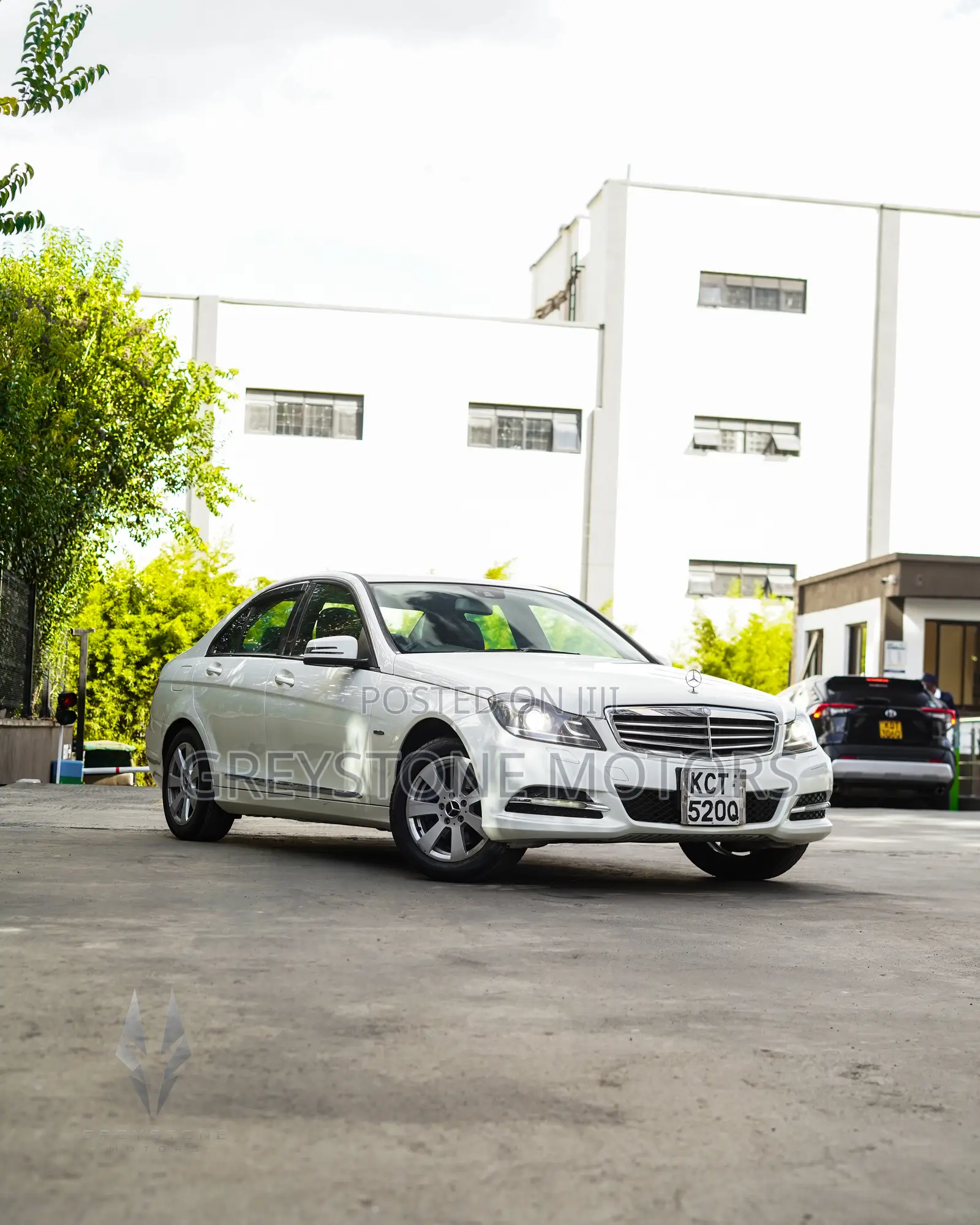 Mercedes-Benz C200 2011 White