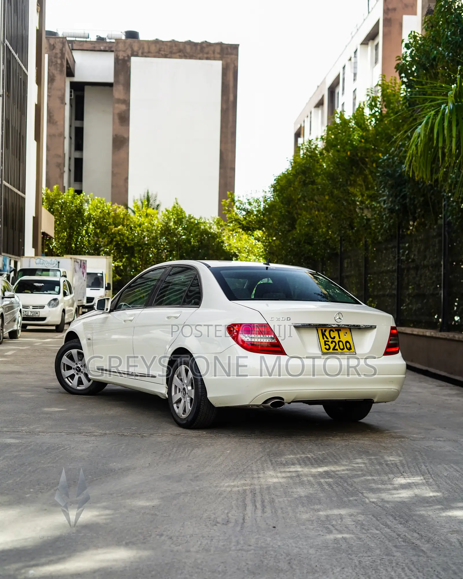 Mercedes-Benz C200 2011 White