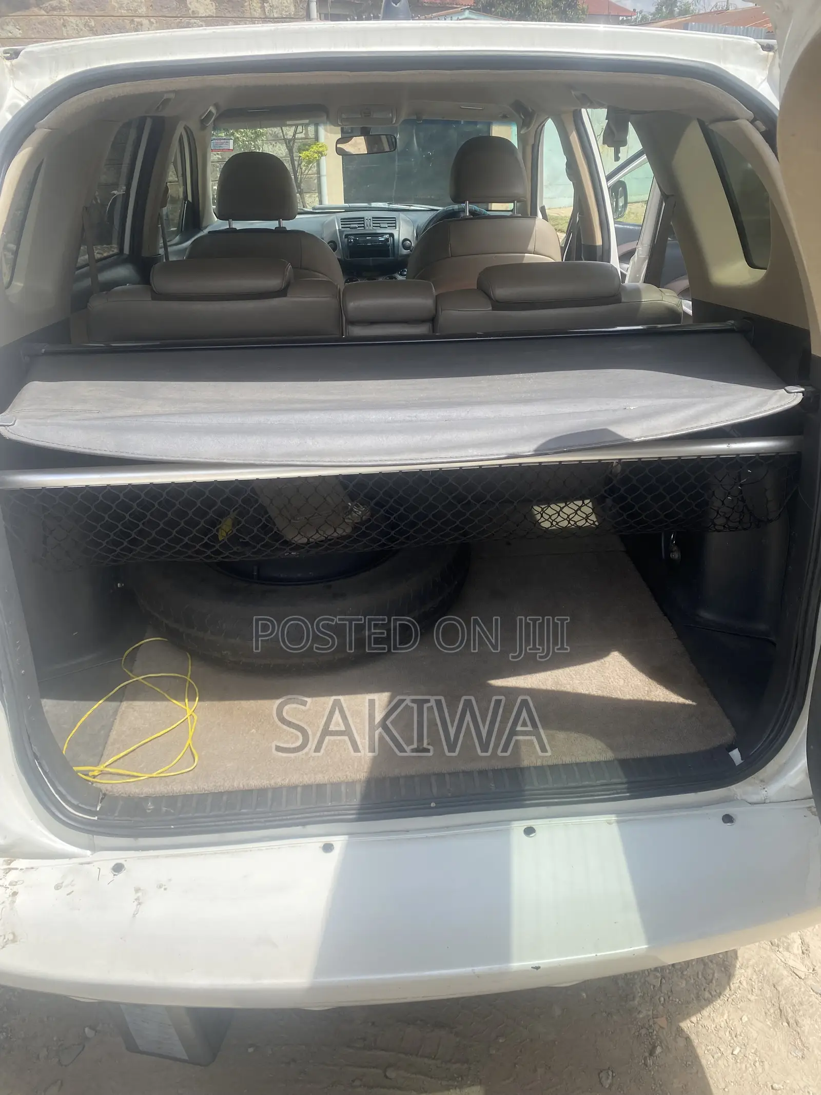 Toyota Vanguard 2009 White