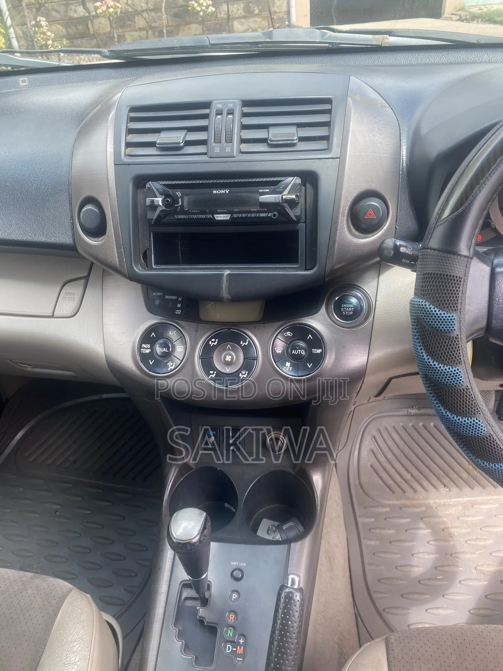 Toyota Vanguard 2009 White