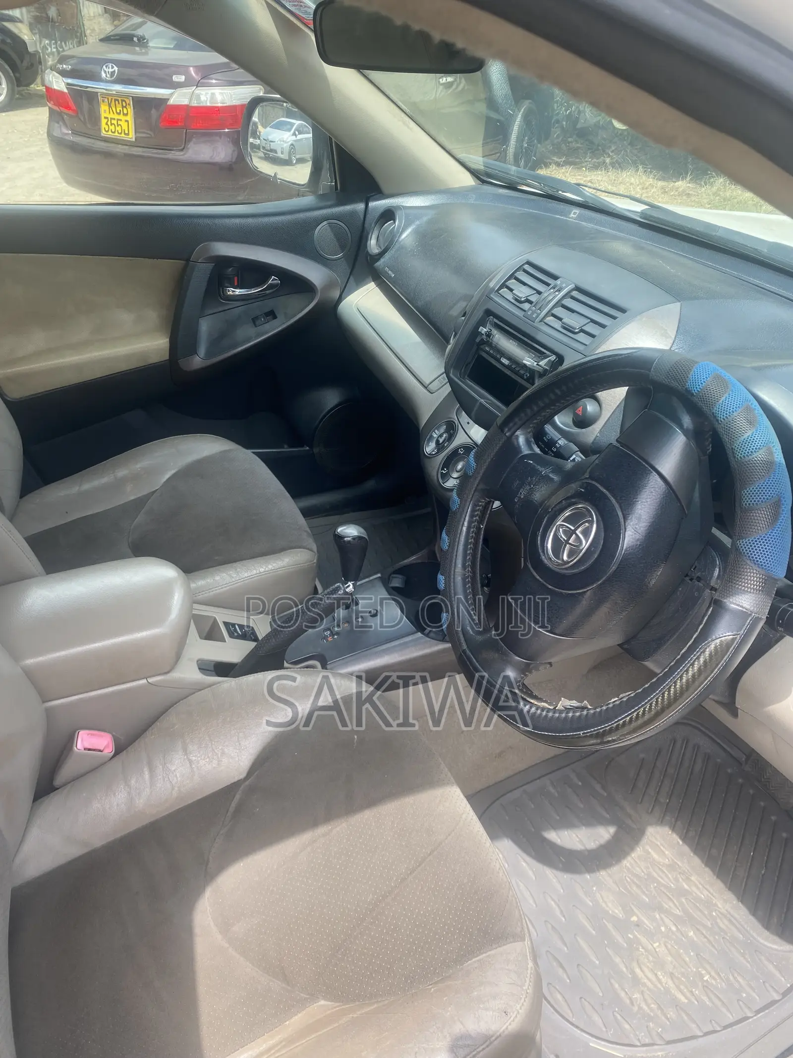 Toyota Vanguard 2009 White