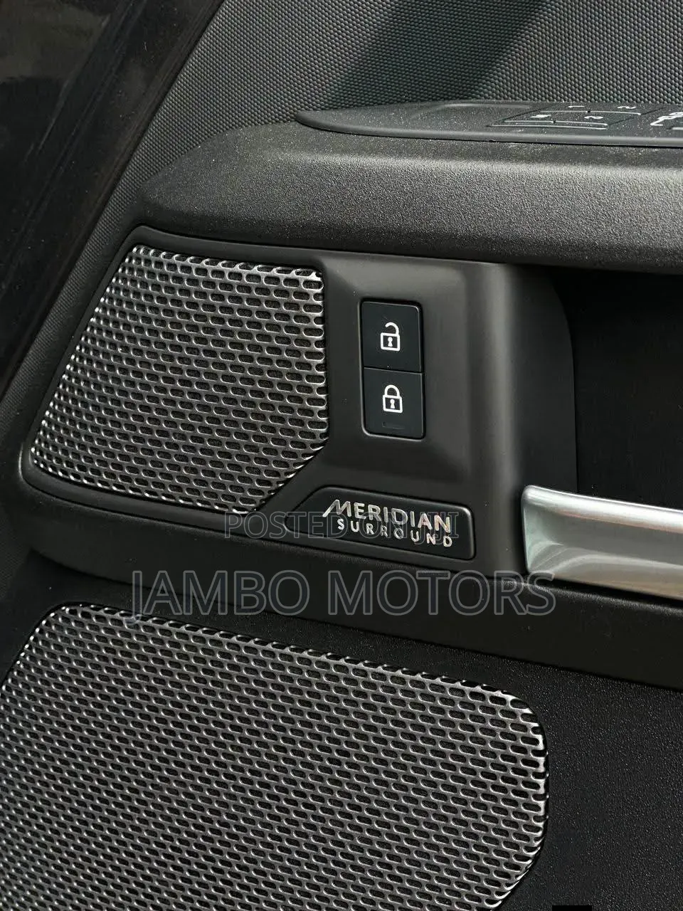 Land Rover Defender 110 P400 X-Dynamic SE 2025 Matt Black