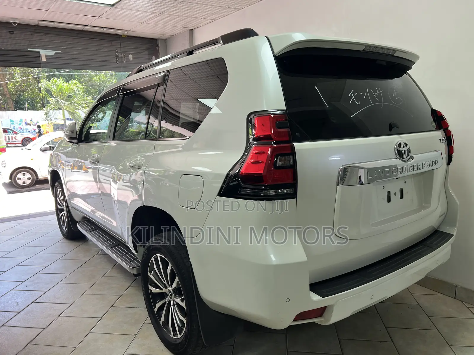 Toyota Land Cruiser Prado 2020 White