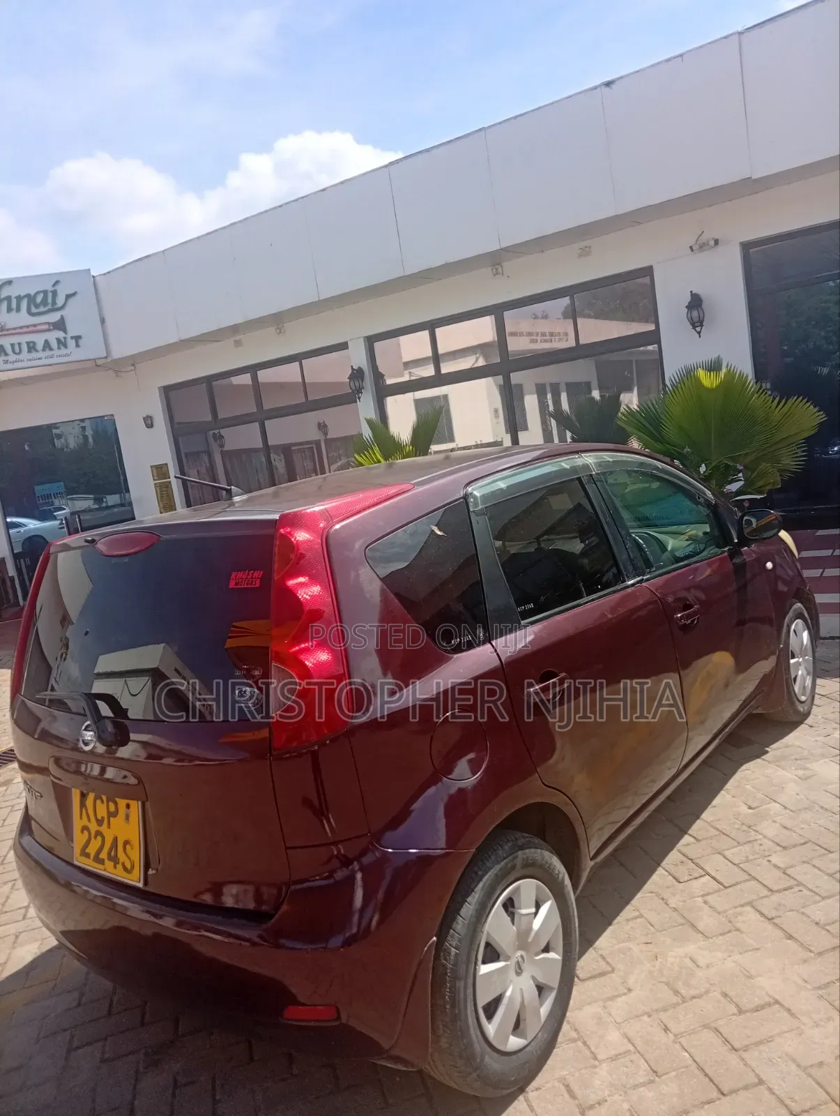 Nissan Note 2010 Maroon